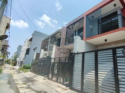 For Sale: Affordable Townhouse in Sun Valley on Carousell