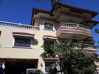 FOR SALE: AFPOVAI PHASE 1 - 3 Storey House and Lot