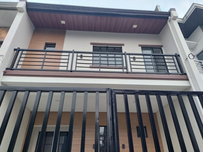 For sale Duplex in BF Resort Las Pinas on Carousell