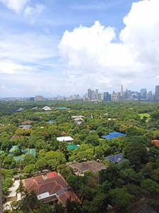 For Sale: Essensa Lawton Tower 3BR on Carousell