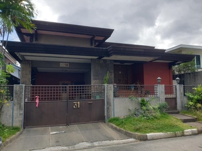 FOR SALE: HOUSE AND LOT on Carousell