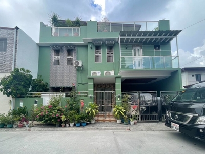 FOR SALE PRE-OWNED THREE STOREY CORNER HOUSE IN PAMPANGA NEAR NLEX AND CLARK CITY on Carousell
