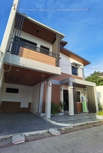 For Sale! Semi-Industrial and Modern Two-Storey Single Attached House and Lot in Deparo