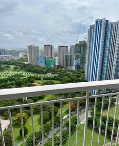 FOR SALE : SEQUOIA TWO SERENDRA BGC on Carousell