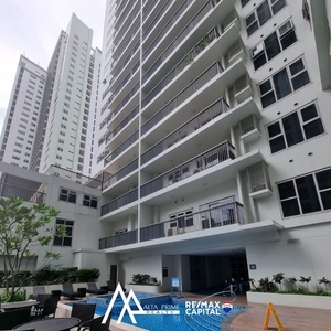 For Sale Studio Unit in Two Maridien on Carousell