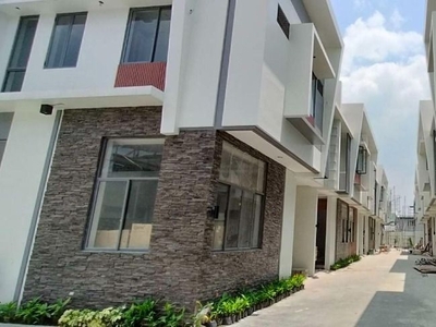 For Sale Townhouse in Quezon City near SM North | Ready for Occupancy on Carousell