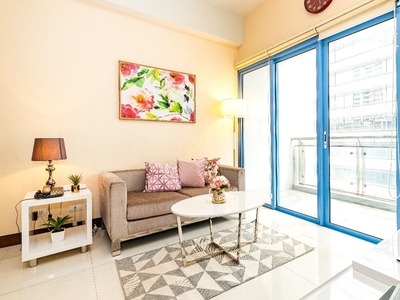Fully furnished 1BR unit in Two Central Makati for Rent (22G) on Carousell