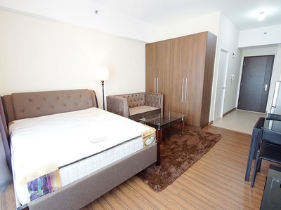 Fully Furnished Studio unit in Shang Salcedo Place for Lease (45B) on Carousell