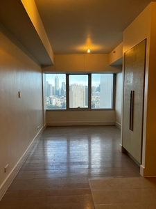 GH - FOR SALE: Studio Unit in Lincoln Tower