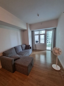 Good deal | 1BR unit for Sale in Two Serendra Meranti on Carousell