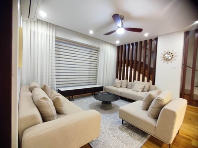 HIGH END TOWNHOUSE FOR SALE IN NEW MANILA