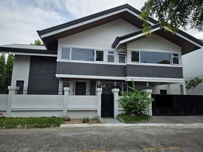 House and Lot For Sale in BF Homes