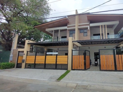 House and Lot For Sale in BF homes Quezon City on Carousell