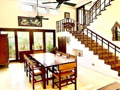 House and Lot for sale in La Vista Quezon City on Carousell