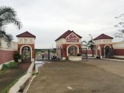 House and Lot for sale in Lot 12