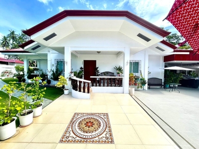 HOUSE AND LOT FOR SALE NEAR THE BEACH on Carousell