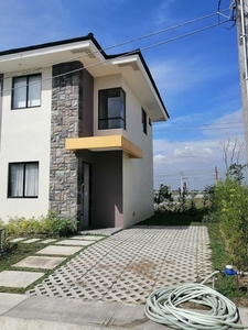 House for sale in Cavite Vermosa Imus Avida Parklane near Ayala Alabang and De La Salle on Carousell