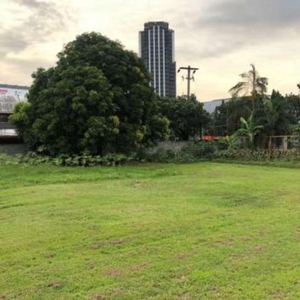 LOT FOR SALE in Corinthian Gardens Quezon City on Carousell