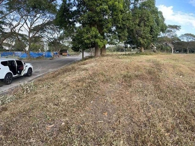 Lot for Sale in Orchard Golf and Country Club at Dasmariñas City on Carousell
