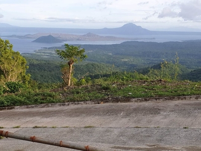 Lot for sale with mountain view located in Laurel Batangas on Carousell