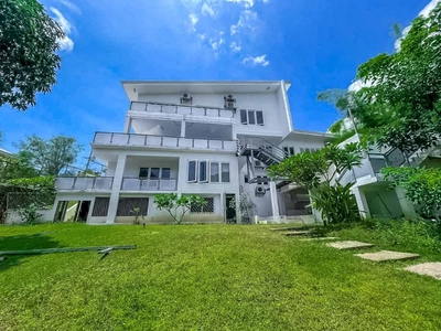Luxury 5 Bedrooms House for Sale in Maria Luisa Park on Carousell