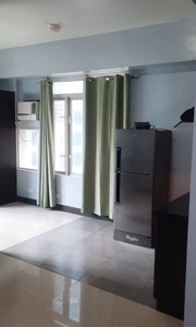 Mckinley hill spacious condo for lease. on Carousell