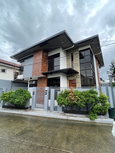Modern cor house and lot for sale in greenwoods executive village pasig on Carousell