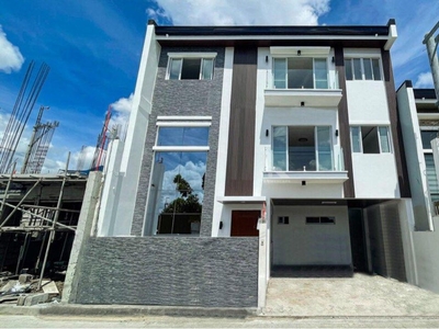 Modern House for sale in Greenwoods Pasig City near BGC Taguig Makati via C6 Road Pasig Ortigas Compare BF Homes Parañaque City on Carousell