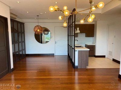 Newly Renovated 2 Bedroom Unit for Lease in One Rockwell West