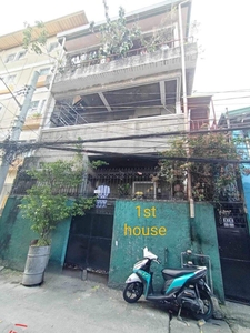 Old House in Makati P. Binay st Pio del pilar Makati for sale on Carousell