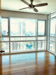 Park Terraces Point Tower Garden Tower Makati Ayala Center 3Bedroom on Carousell