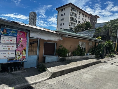 Premium Lot for Sale in Cubao on Carousell