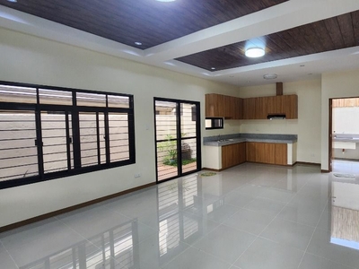 RUSH SALE!: 4 Bedroom Bungalow House and Lot for Sale in BF Resort on Carousell