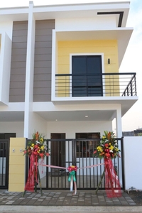 RUSH SALE! RE-OPEN Corner Unit! 3 Bedroom Townhouse in Quezon City near TV5 and SM Novaliches! on Carousell