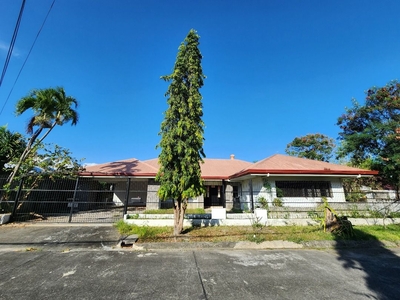 Semi-furnished Bungalow House and Lot for Sale/Rent in Sunset Valley Mansion on Carousell