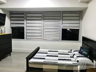 Studio unit For Sale in Lincoln Tower Rockwell Makati on Carousell