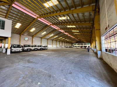 Sucat Commercial Warehouse For Lease 1