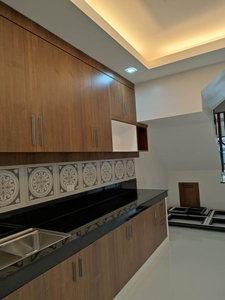 Tandang Sora Townhouse For Sale on Carousell