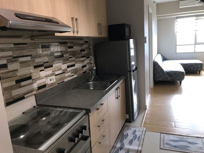 The Grove by Rockwell 1BR w/ Parking for Rent on Carousell