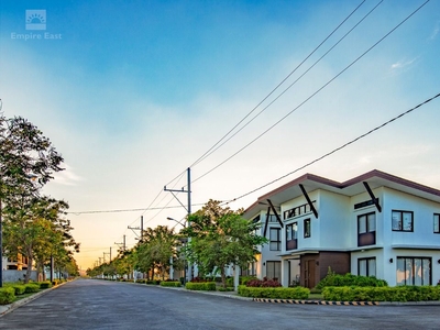 THE SONOMA RENT TO OWN COMMERCIAL LOTS IN STA ROSA LAGUNA NEAR NUVALI on Carousell