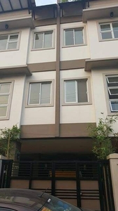 Townhouse for sale Villa Arca Project 8 QC on Carousell