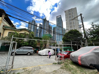 VACANT LOT IN BARANGAY SOUTH CEMBO MAKATI CITY FOR SALE on Carousell