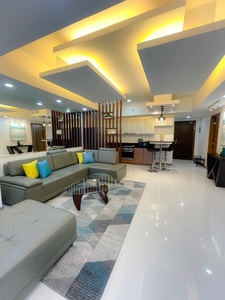 Very Low Price Venice 2 bedrooms for Sale in Mckinley Hill on Carousell
