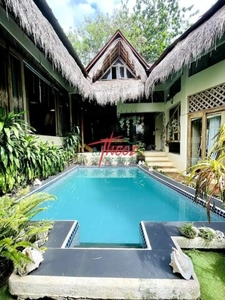 Villa For Sale In Manoc-manoc, Malay