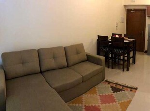Pasig 1 Bedroom for sale in Ortigas Center near SMMegaMall and Shaw MRT station