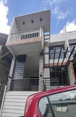 Townhouse For Sale In Santo Tomas Proper, Baguio