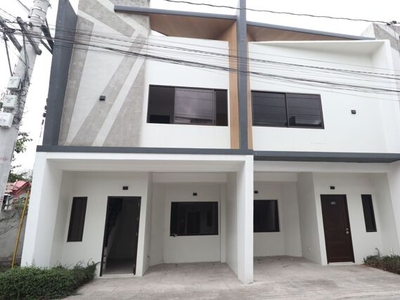 Townhouse For Sale In Quirino 2-a, Quezon City