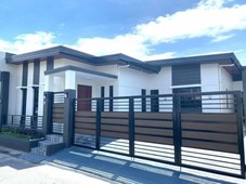 Modern Bungalow Modern house & lot for sale in Pilar Village, Las Pi?as City