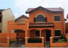 4 Bedrooms, 3 Toilet and Bath . 1 Carport Garage in Daang Hari, Bacoor Cavite