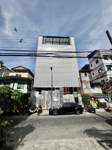 House For Sale In Legazpi Village, Makati